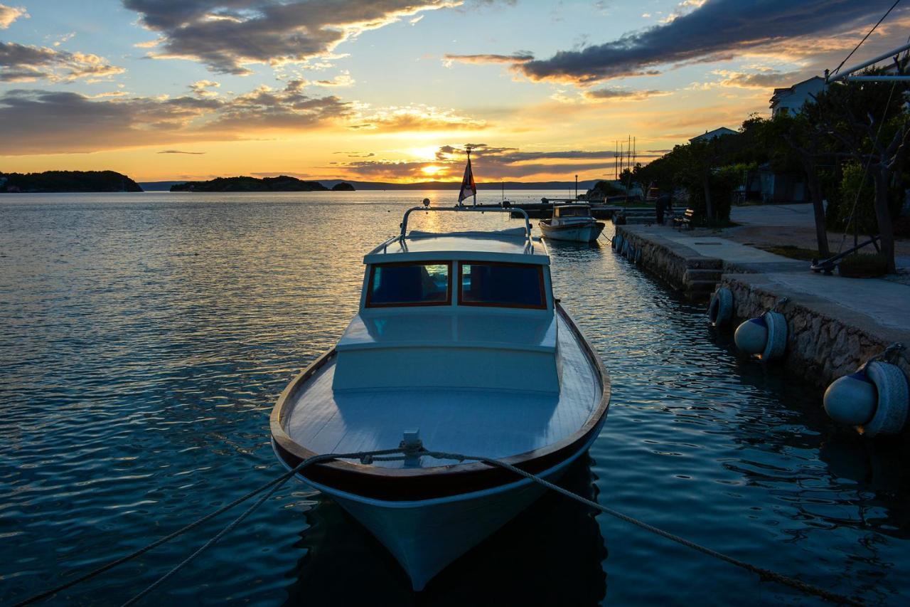 Apartmani Andela Kordic Supetarska Draga Exterior foto